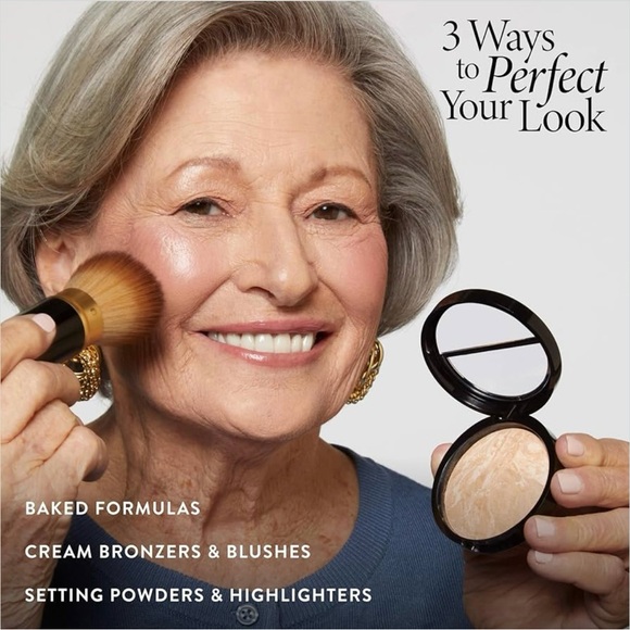 Laura Geller Retractable Kabuki Brush - Picture 3 of 10